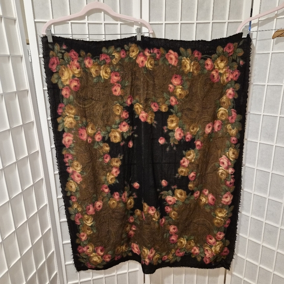 Vintage Accessories - Vintage Wool Black Floral Scarf